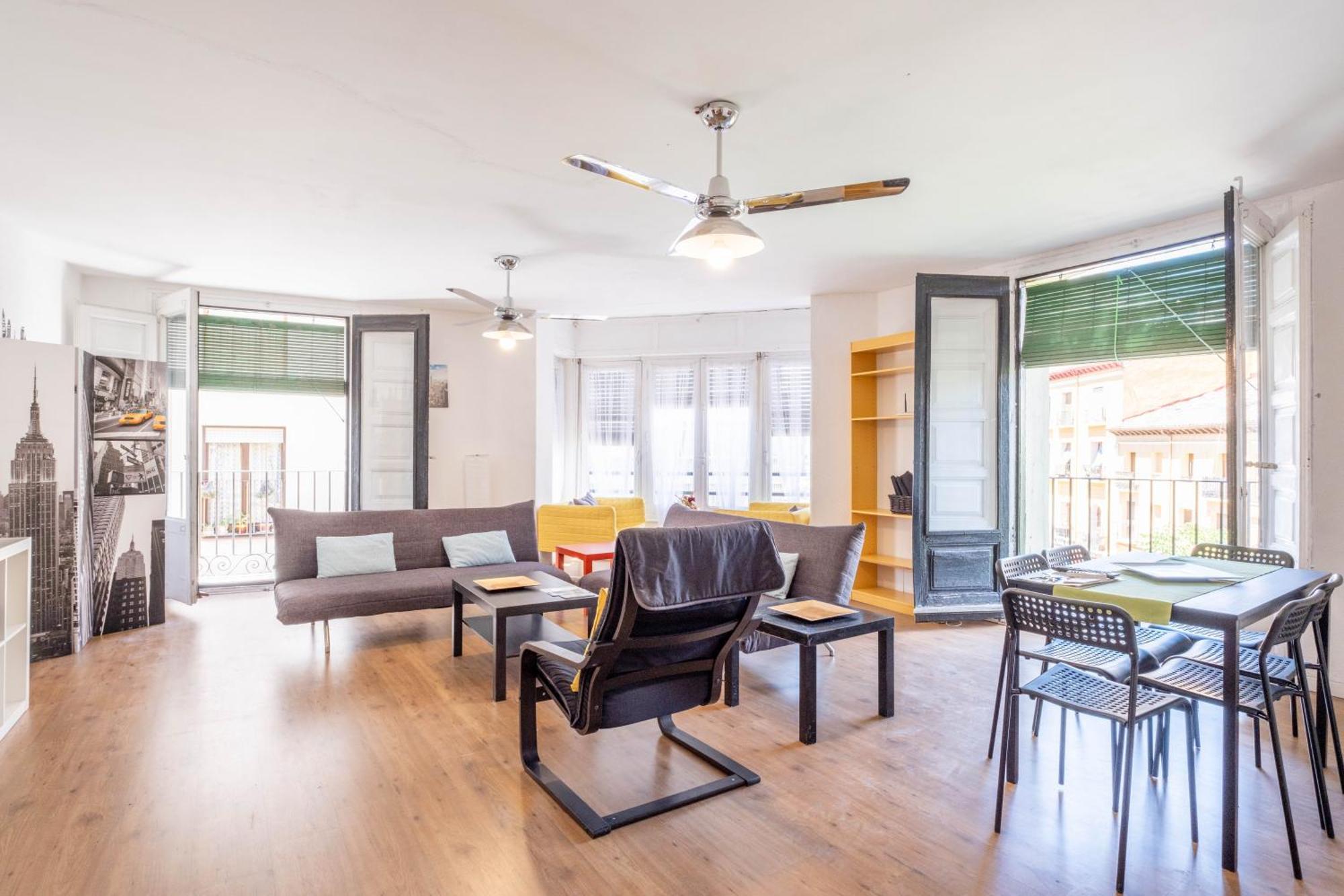 Apartamentos Coso 萨拉戈萨 外观 照片
